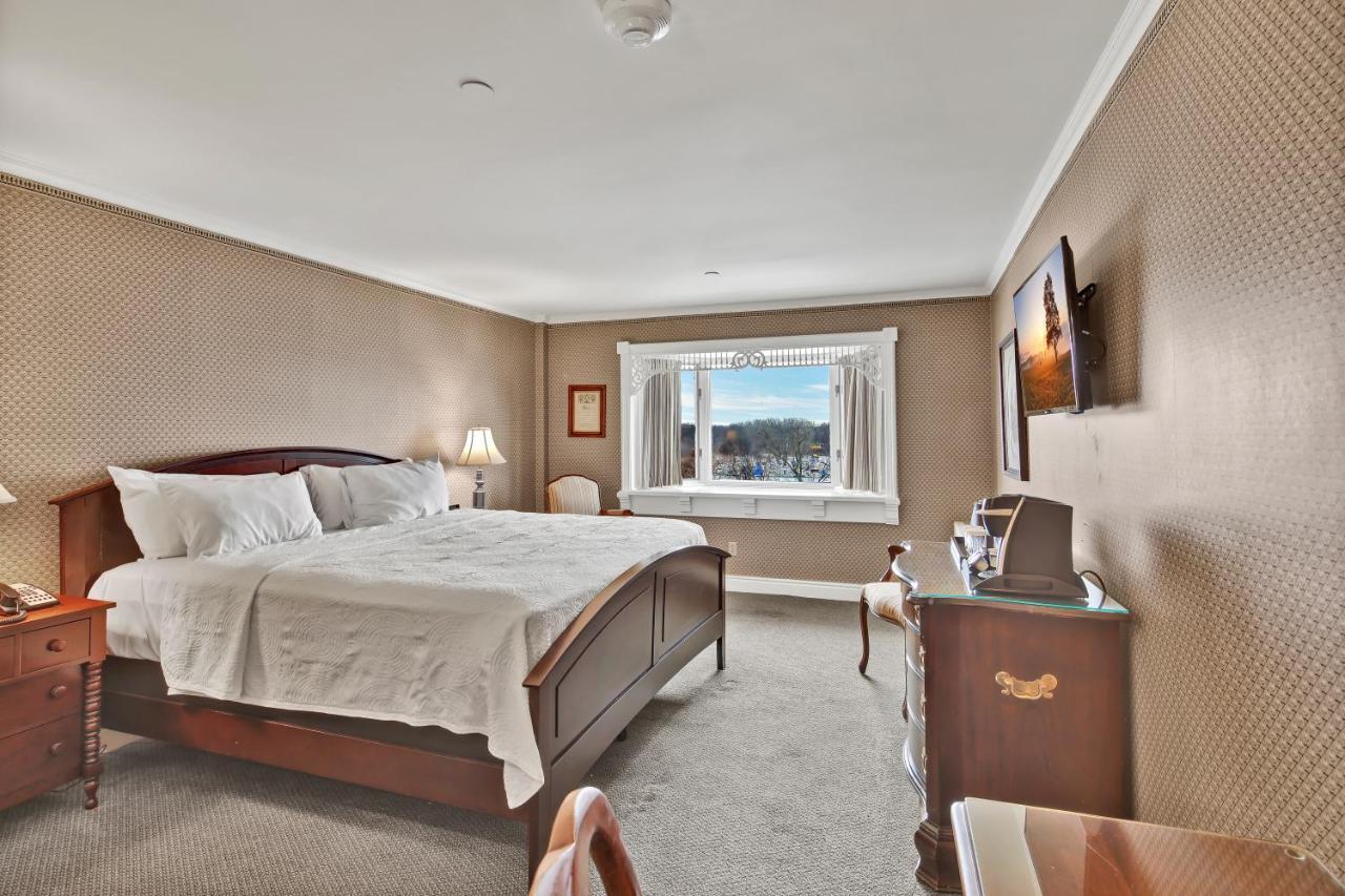 St James Hotel Red Wing Esterno foto