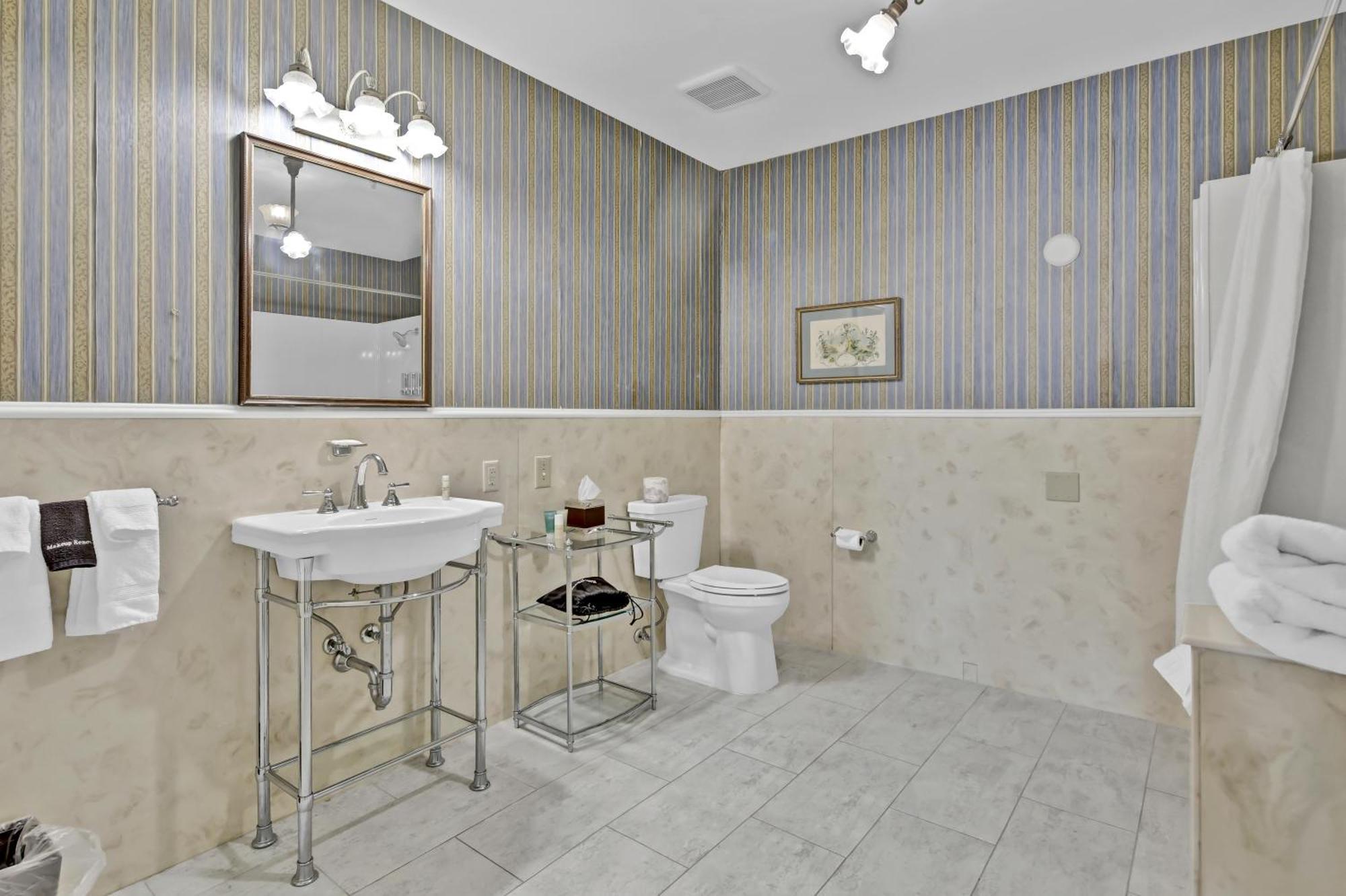 St James Hotel Red Wing Esterno foto
