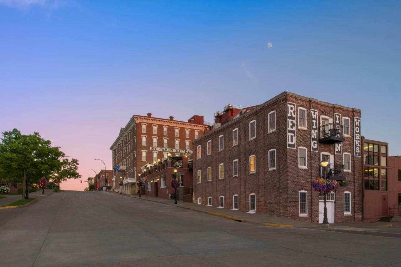 St James Hotel Red Wing Esterno foto